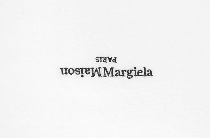 《Maison Margiela》リバースロゴ 半袖Tシャツ