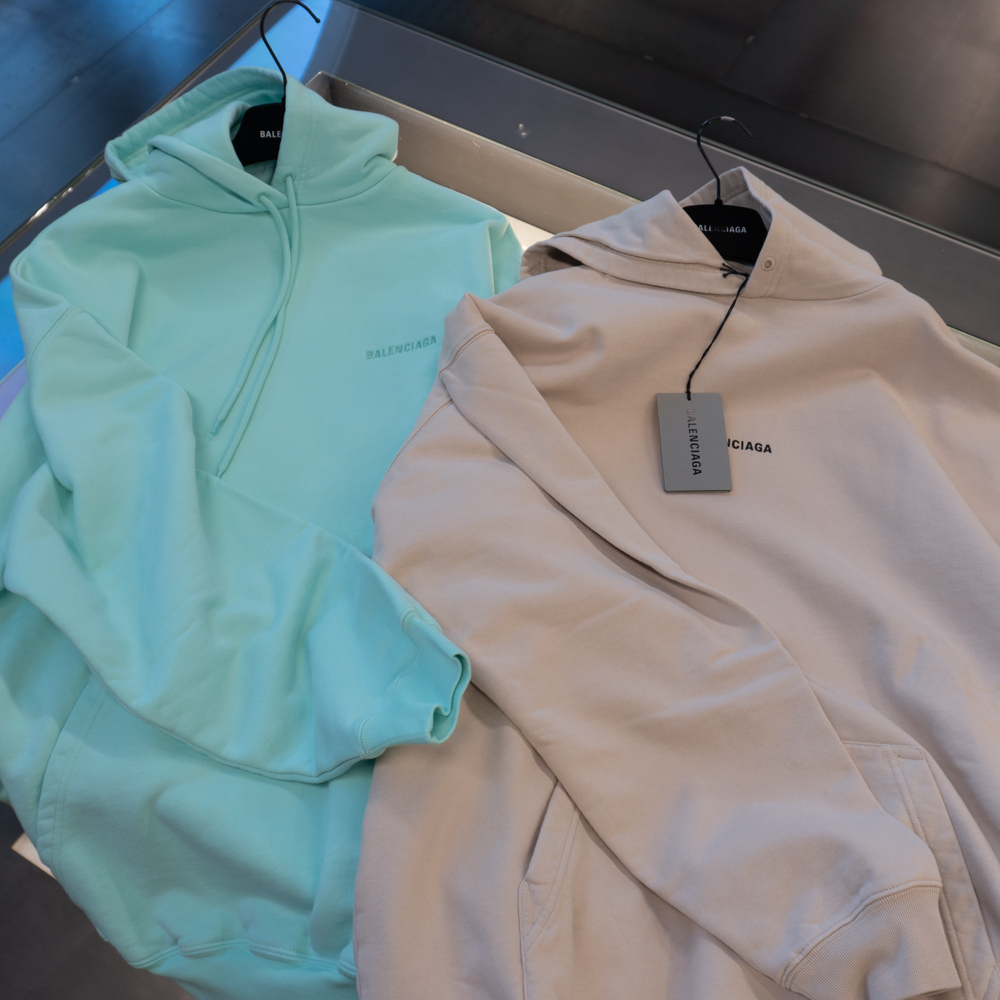 ★BALENCIAGA★ 578135 フーディ