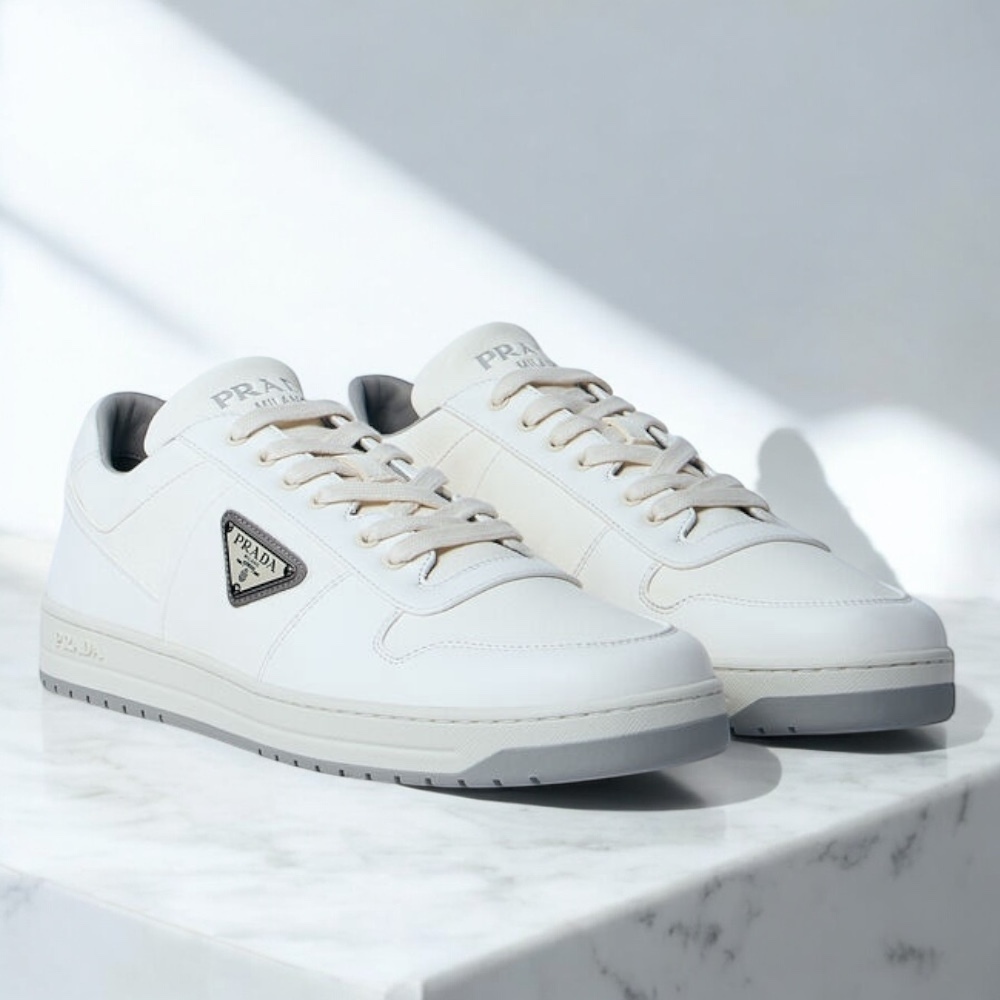PRADA ローカット レザースニーカー