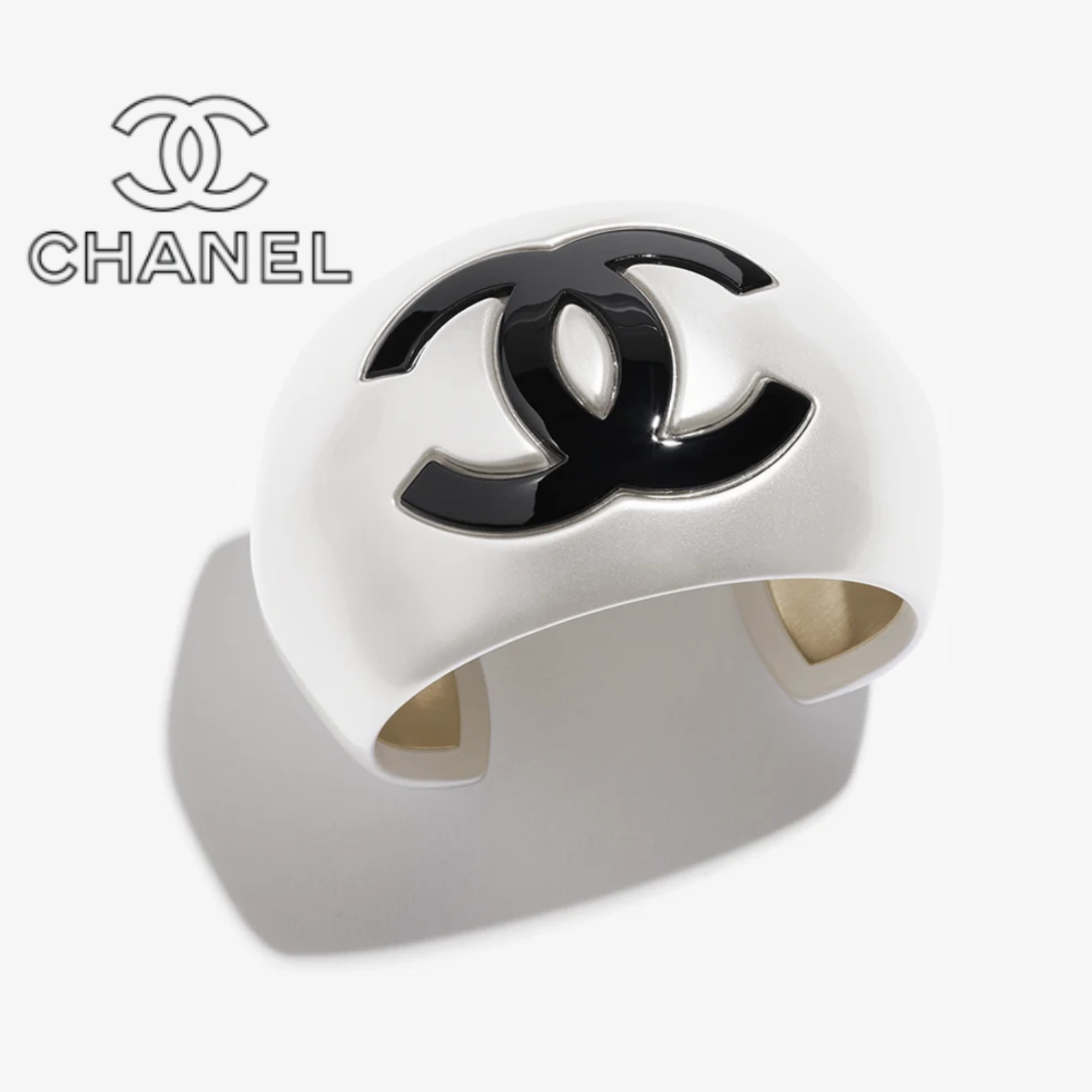 《存在感抜群！》CHANEL バングル ゴールド ホワイト CCロゴ