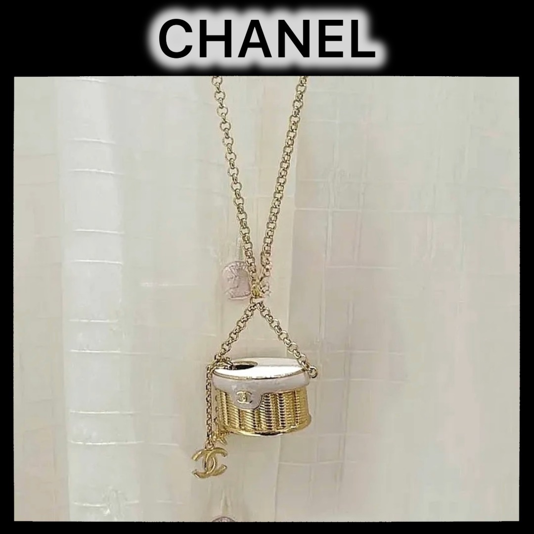 ★チャームがかわいい★CHANEL ロングペンダントネックレス