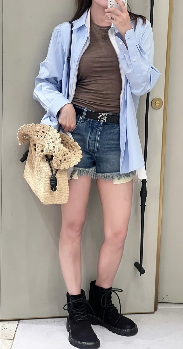 夏にはきたいショートパンツ《LOEWE》アナグラム デニムショーツ