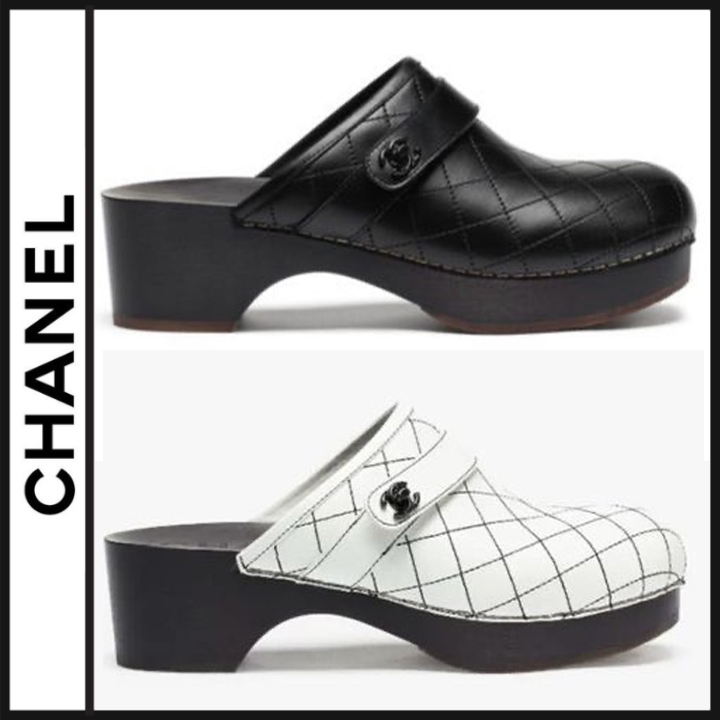 絶対ほしい秀逸デザイン♡CHANELサボサンダル