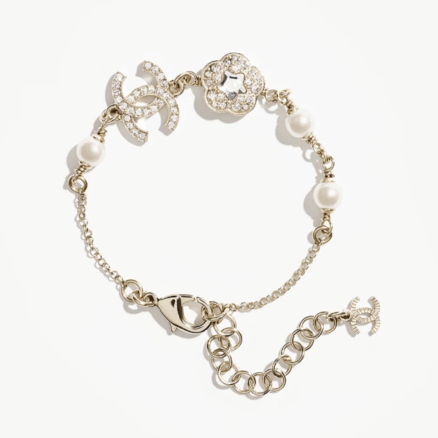 《手元を美しく魅せる◎》CHANEL ブレスレット CCロゴ