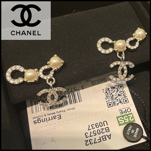 ★華やかな耳元に★【CHANEL】ピアス