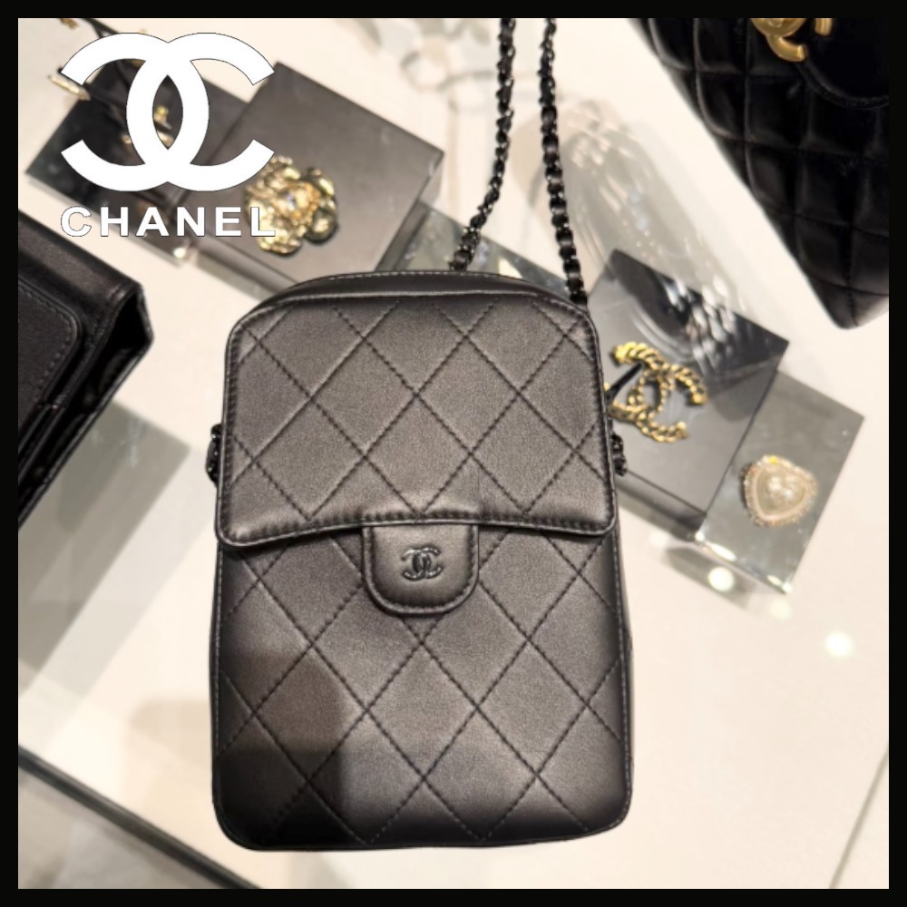 【ちょっとしたおでかに♪】CHANEL フォンホルダー