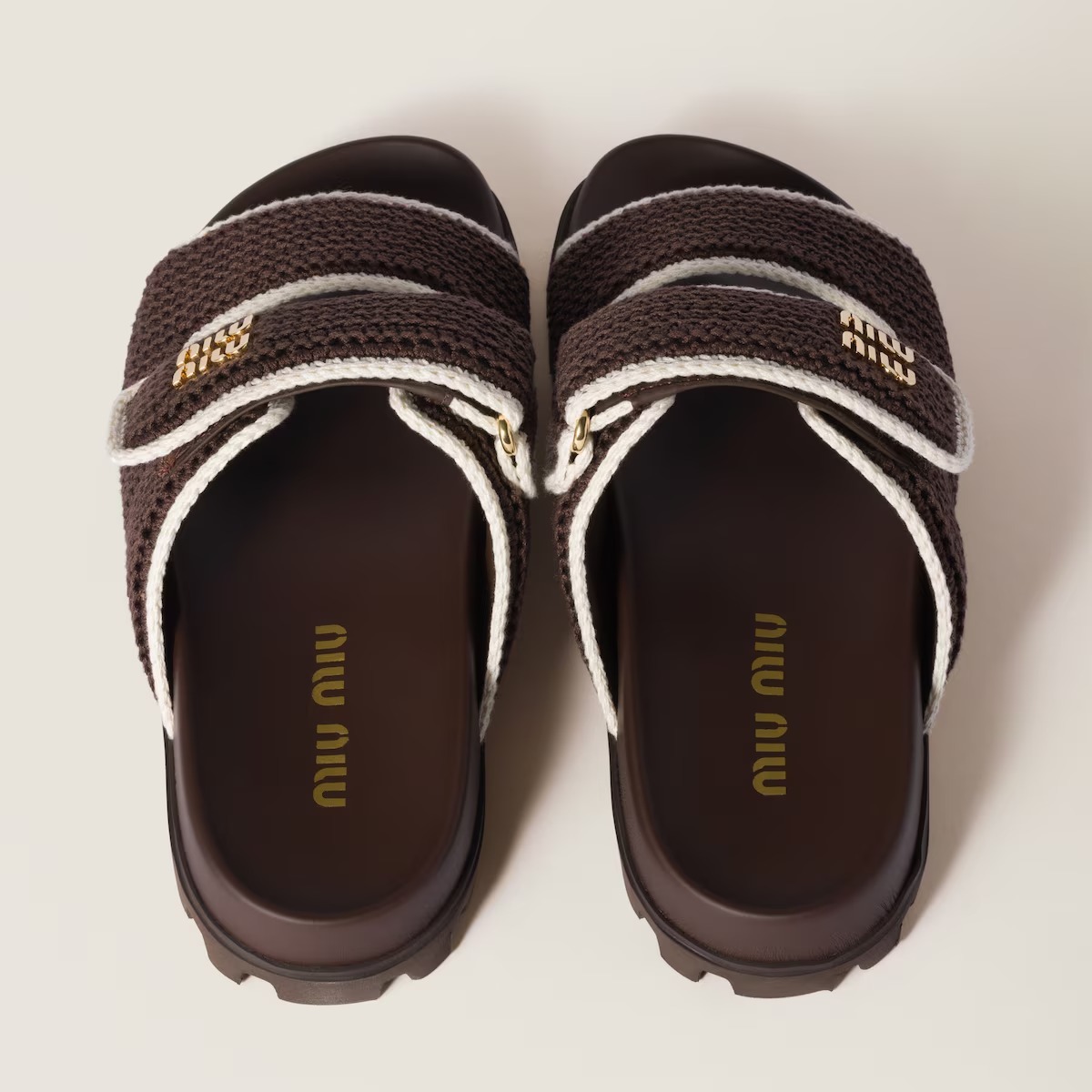 《日常の贅沢》【MiuMiu】かぎ針編みニットサンダル