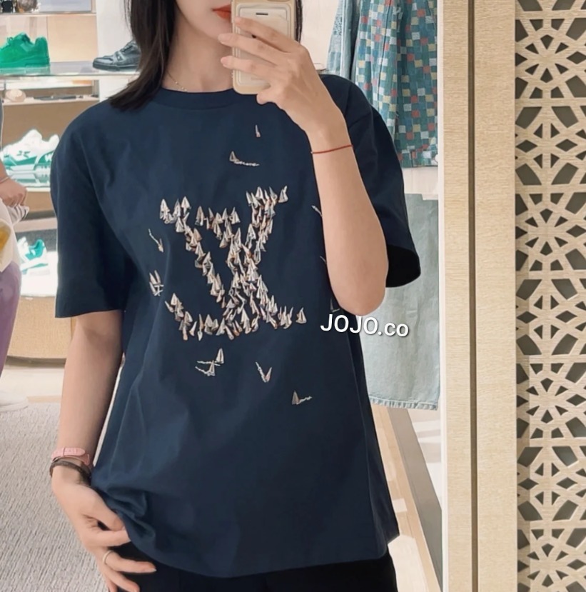 《上品なユニセックス♪》Louis Vuitton Tシャツ