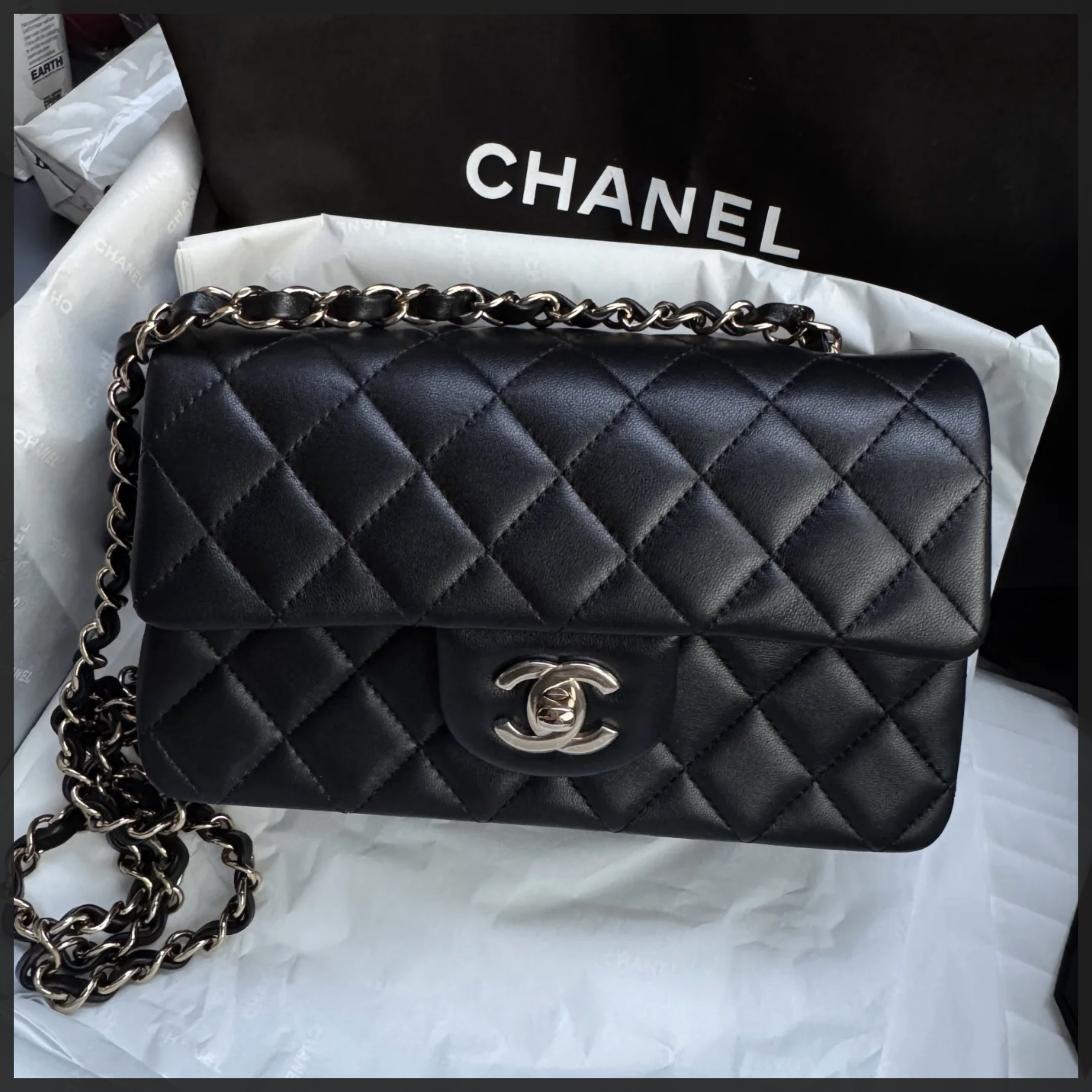 【即完売！】CHANEL レディース ミニ クラシック バッグ Black
