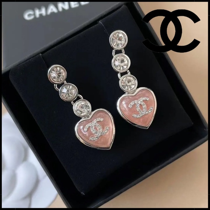 《フェミニンなデザイン★》CHANEL ハートピアス