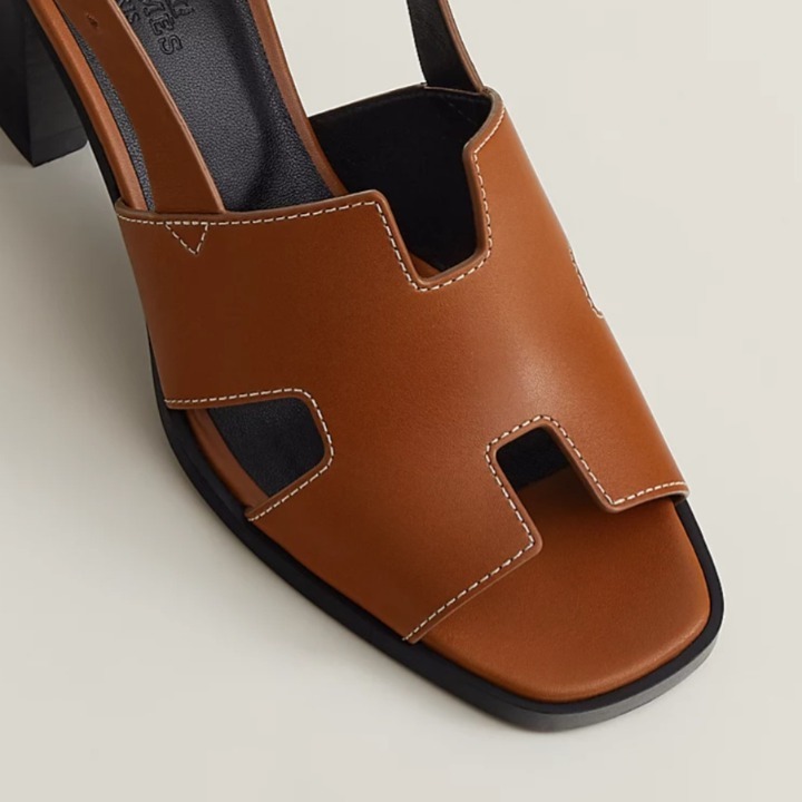 《フェミニンな1品》HERMESエルベ60 サンダル
