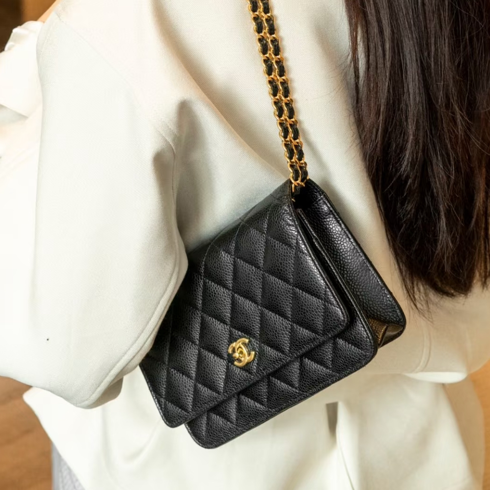 CHANEL《魅力的♡上品》シャネル チェーンウォレット