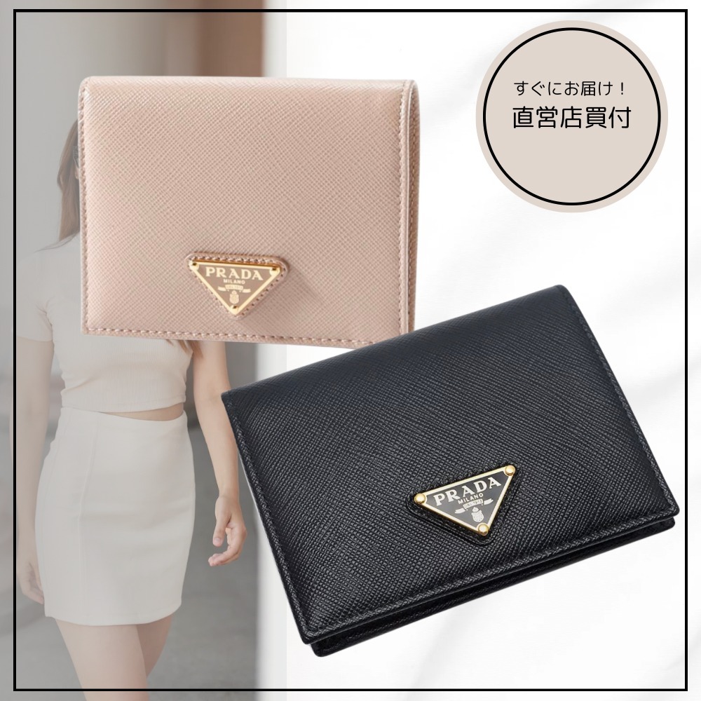 【すぐ届く！直営店買付】PRADA コンパクト二つ折り財布
