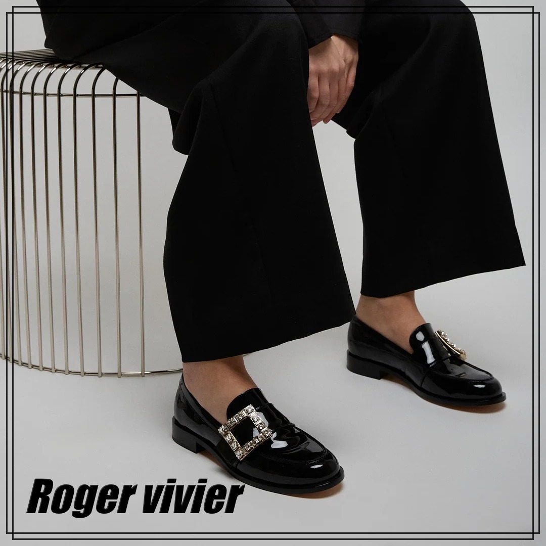 Roger vivier 装飾バックルブラックローファー 関税送料込み