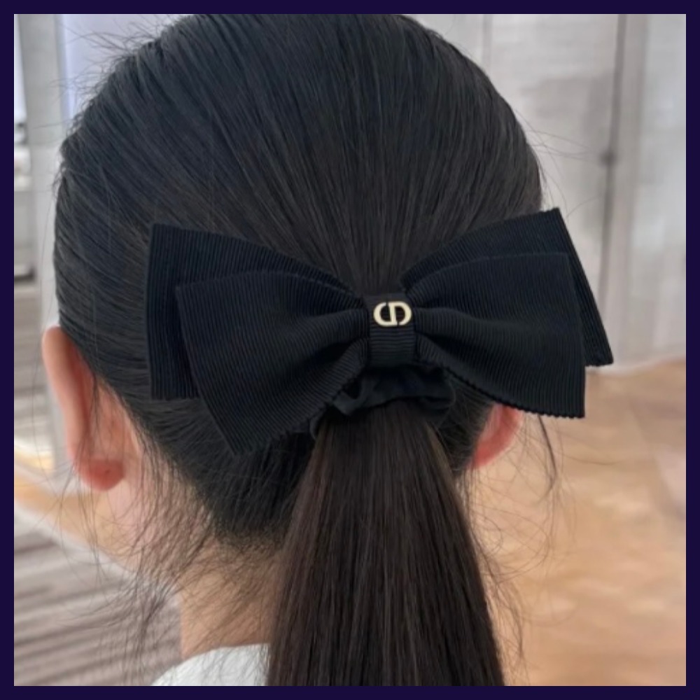 【華やかだけど甘すぎない♪】Dior ヘアアクセサリー