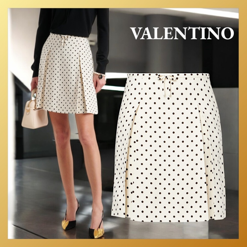 【Valentino】リボンディテールの水玉模様のミニスカート
