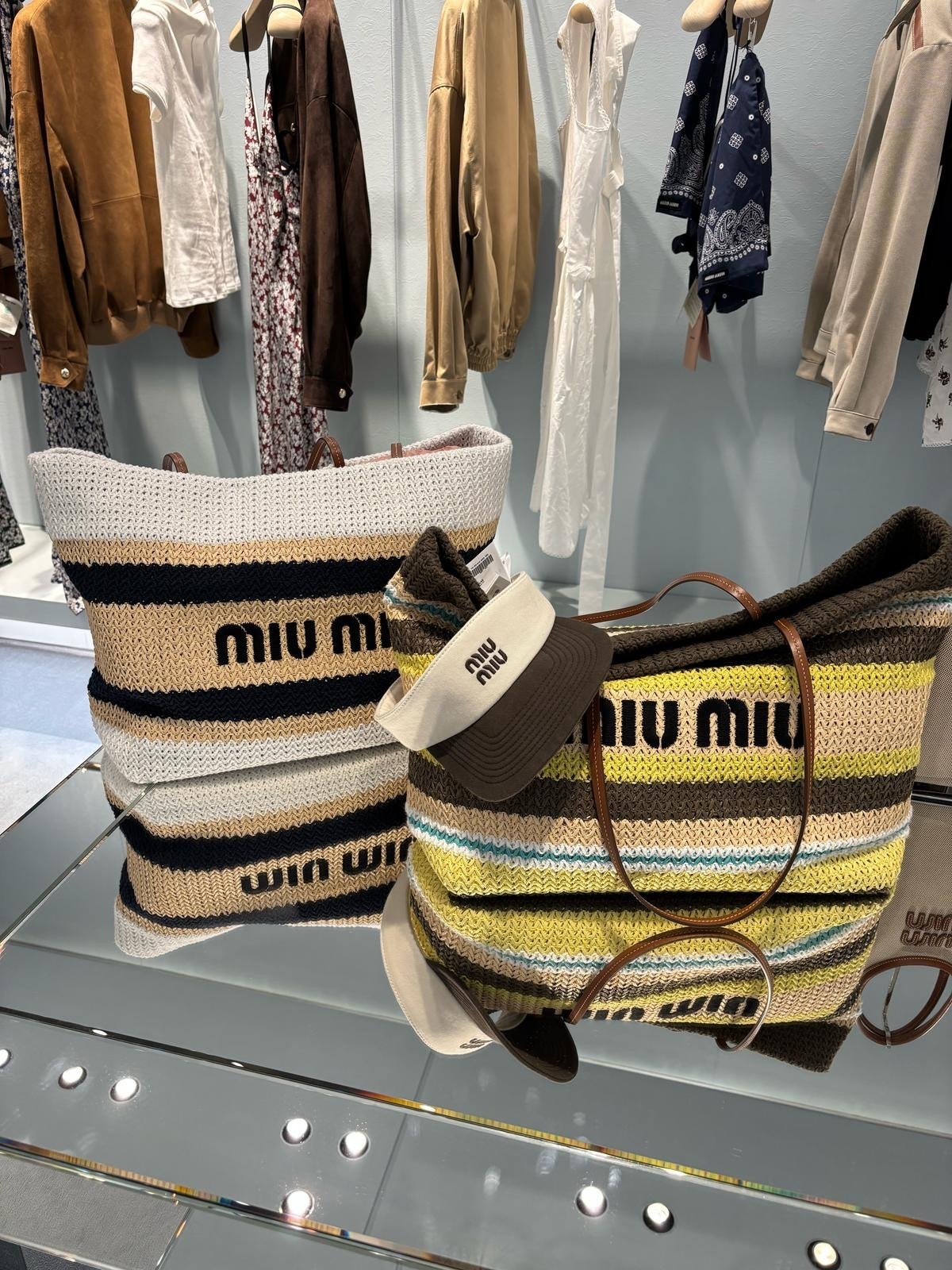 【 MIU MIU 】5BG228 ラフィアエフェクトウーブン トートバッグ