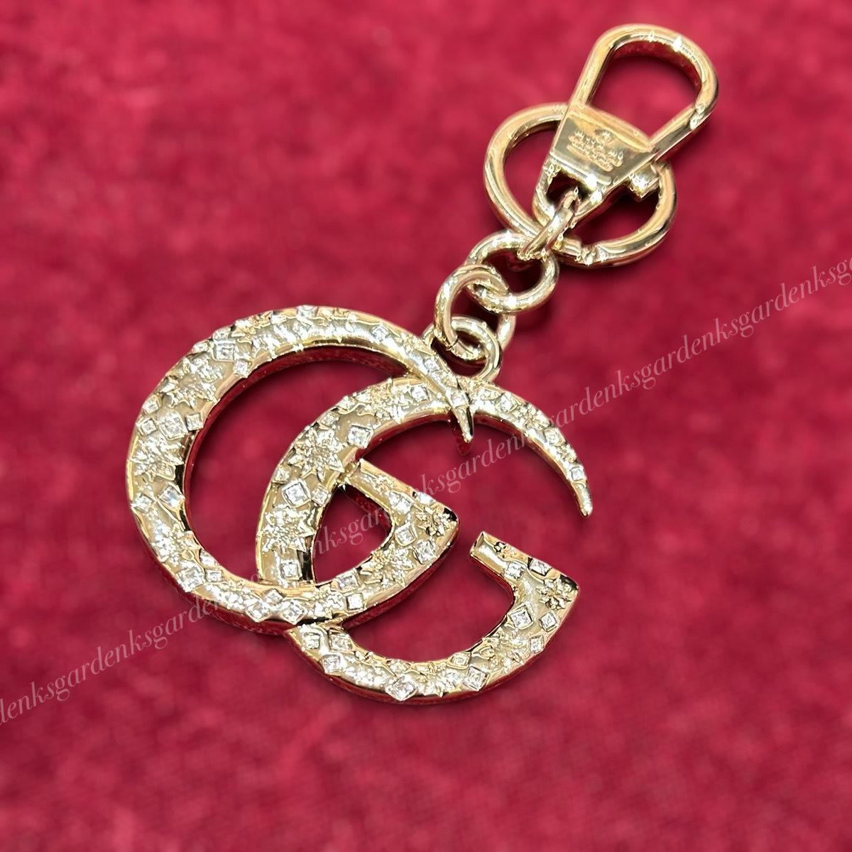 すぐ届く！GUCCI クリスタル ダブルG キーチェーン