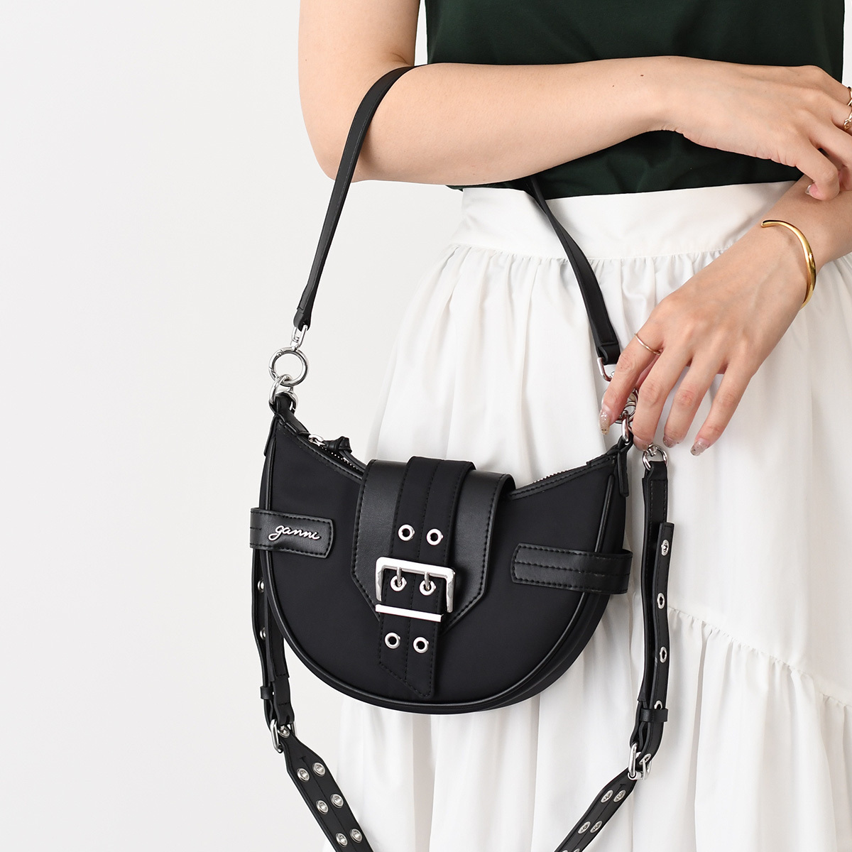 【国内即発】GANNI BUCKY CROSSBODY BAG SMALL