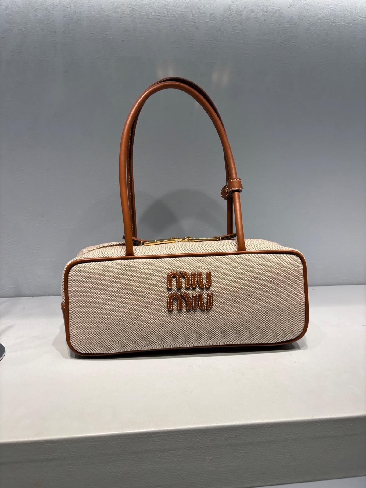 【 MIU MIU 】 5BB173 ボー キャンバスxレザー バッグ