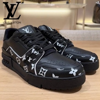 《#54シグネチャー》LV トレイナー スニーカー ブラック