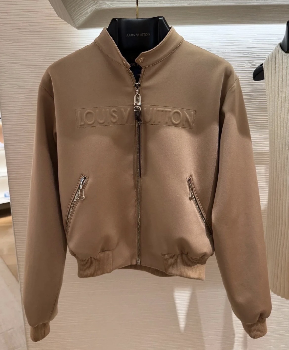 ユニセックスで使える】 3D Louis Vuitton ボンバージャケット