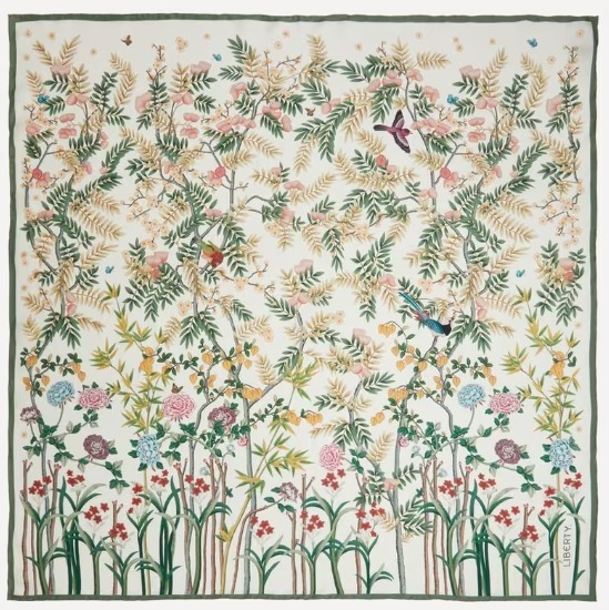 LIBERTY シルクツリートレリス 90x90 シルクスカーフ
