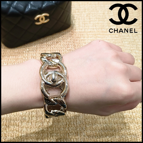 ★エレガントな手元に★【CHANEL】バングル