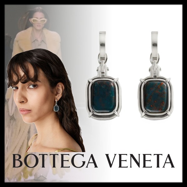 新作【Bottega Veneta】Mineral ピアス、ブラッドストーン