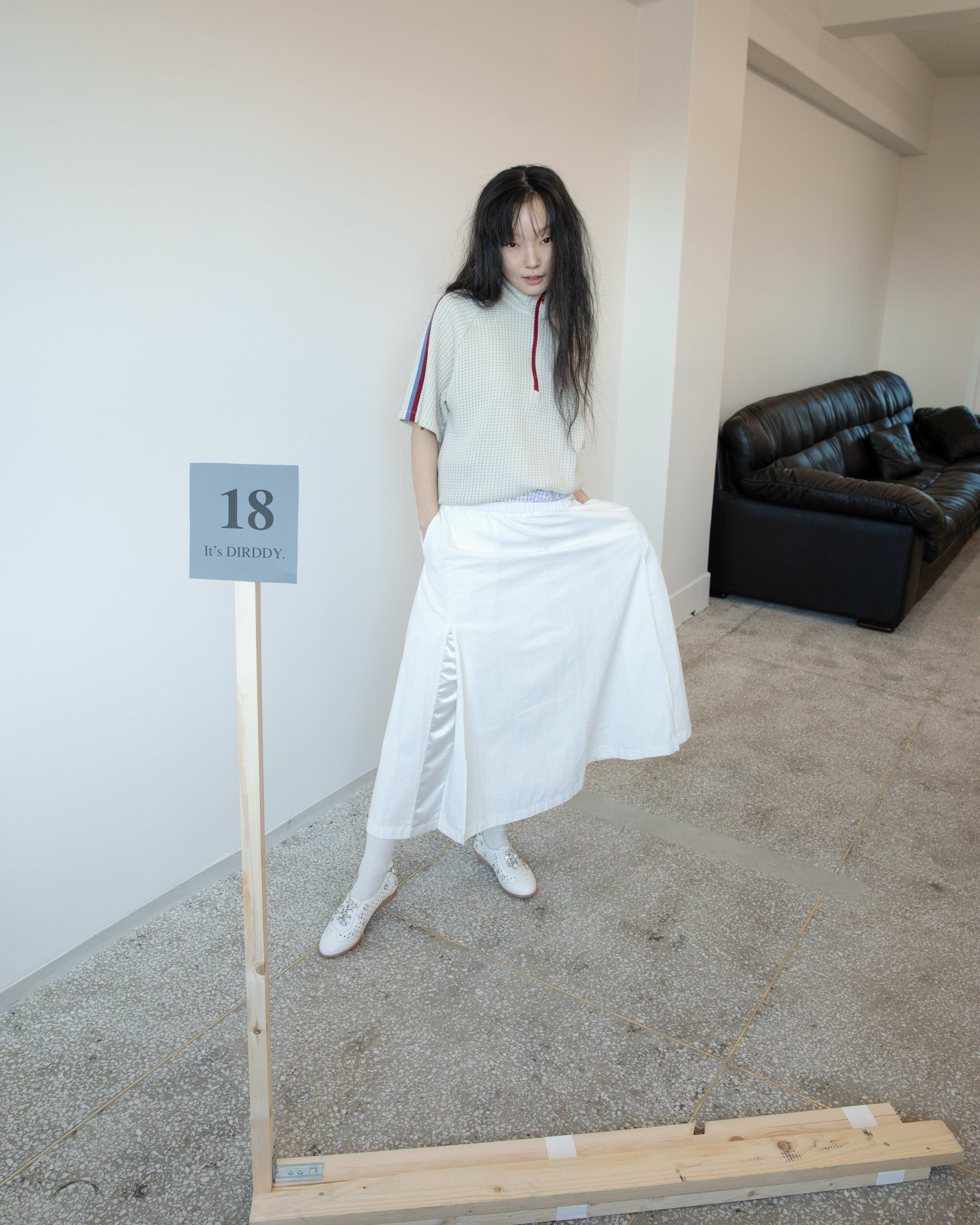 【DIRDDY】 3 SLITS LONG SKIRT - WHITE