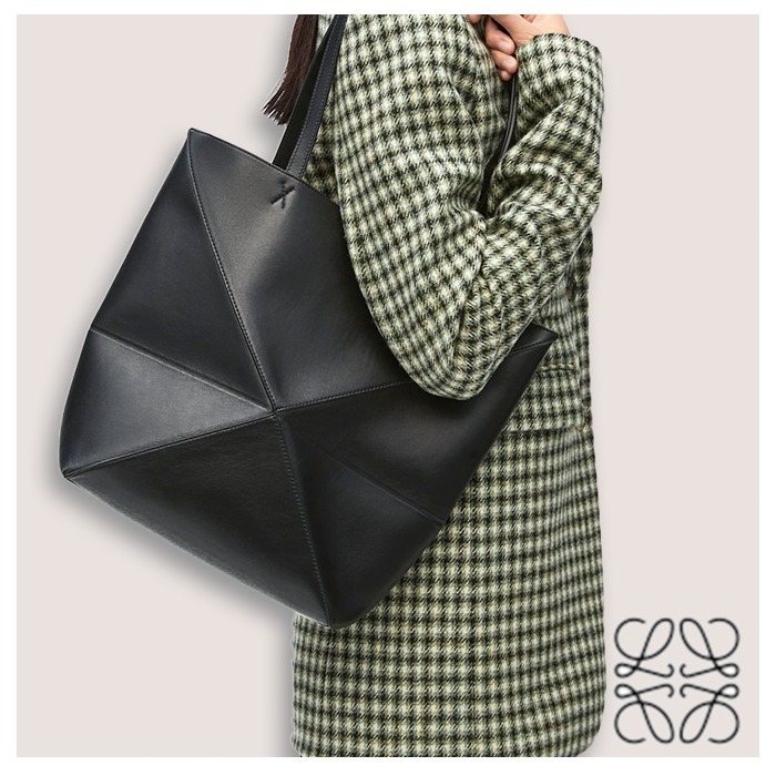 【毎日持ちたい名品バッグ】LOEWE Puzzle Fold トートバッグ 黒