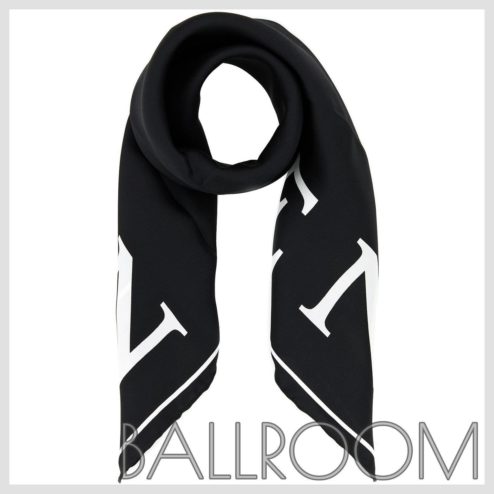 マフラー・ストール ALEXANDER MCQUEEN BLACK SILK FOULARD