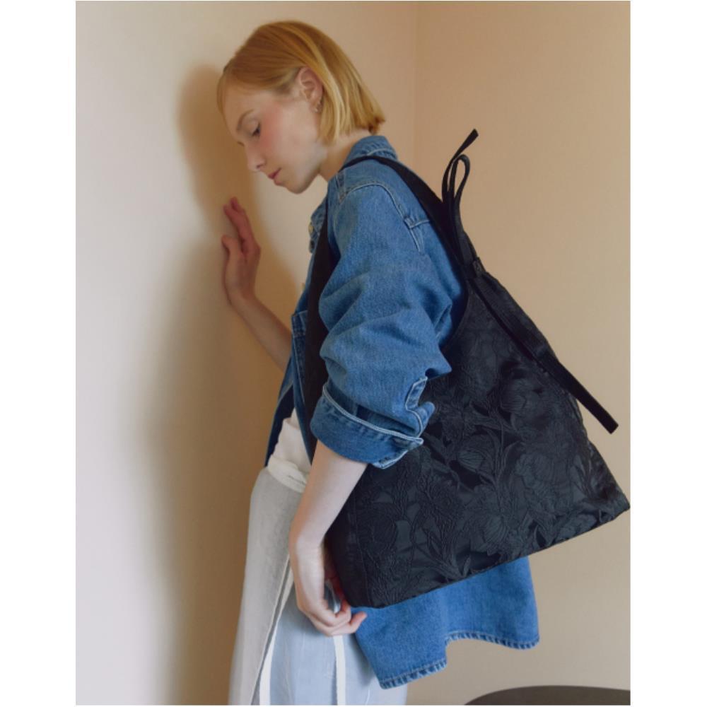 ショルダーバッグ・ポシェット JILLSTUART Bowback Black Flower Jacquard Ribbon Point Big Sh