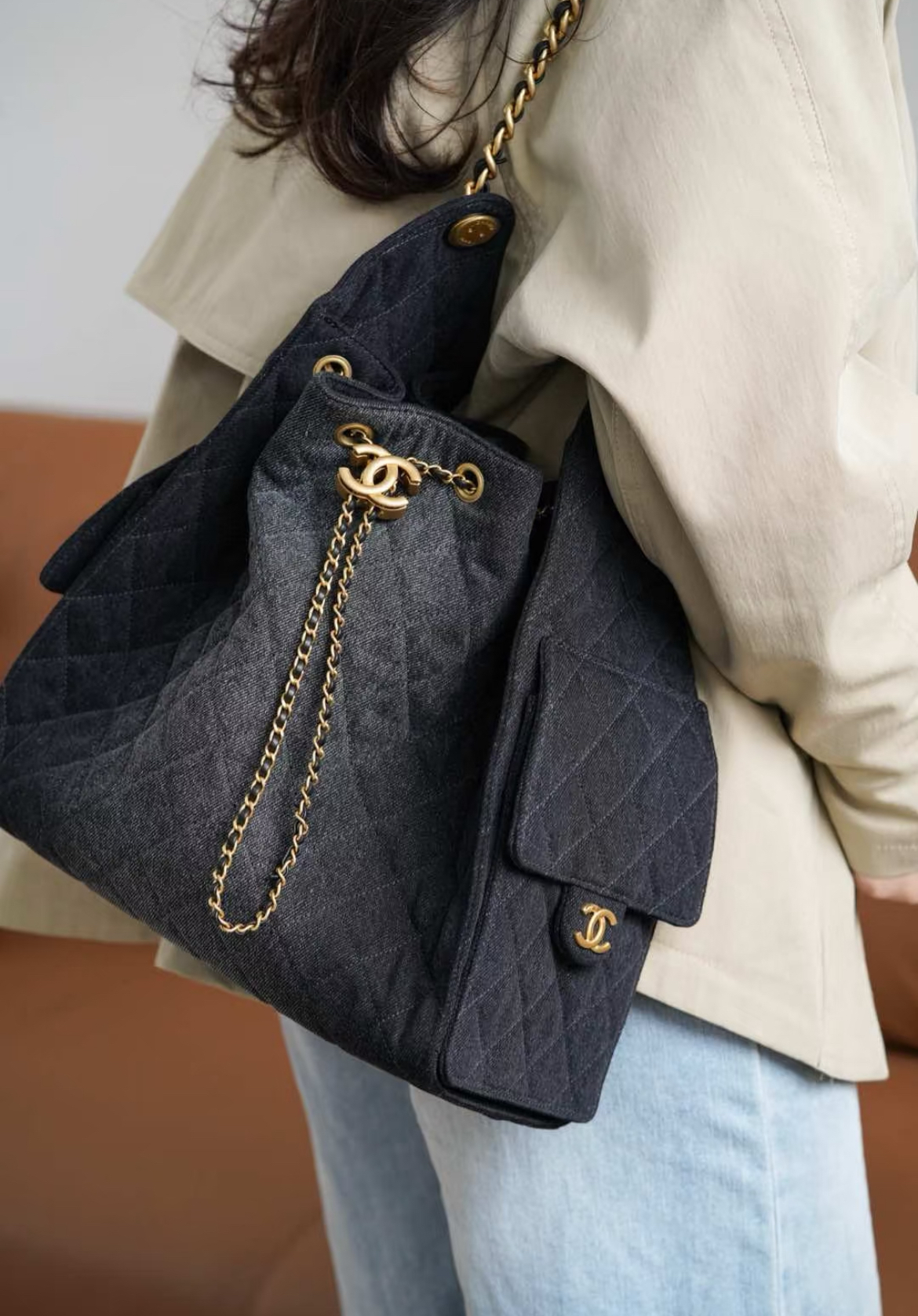 希少☆デニム生地【CHANEL 】25S ホーボーバッグ