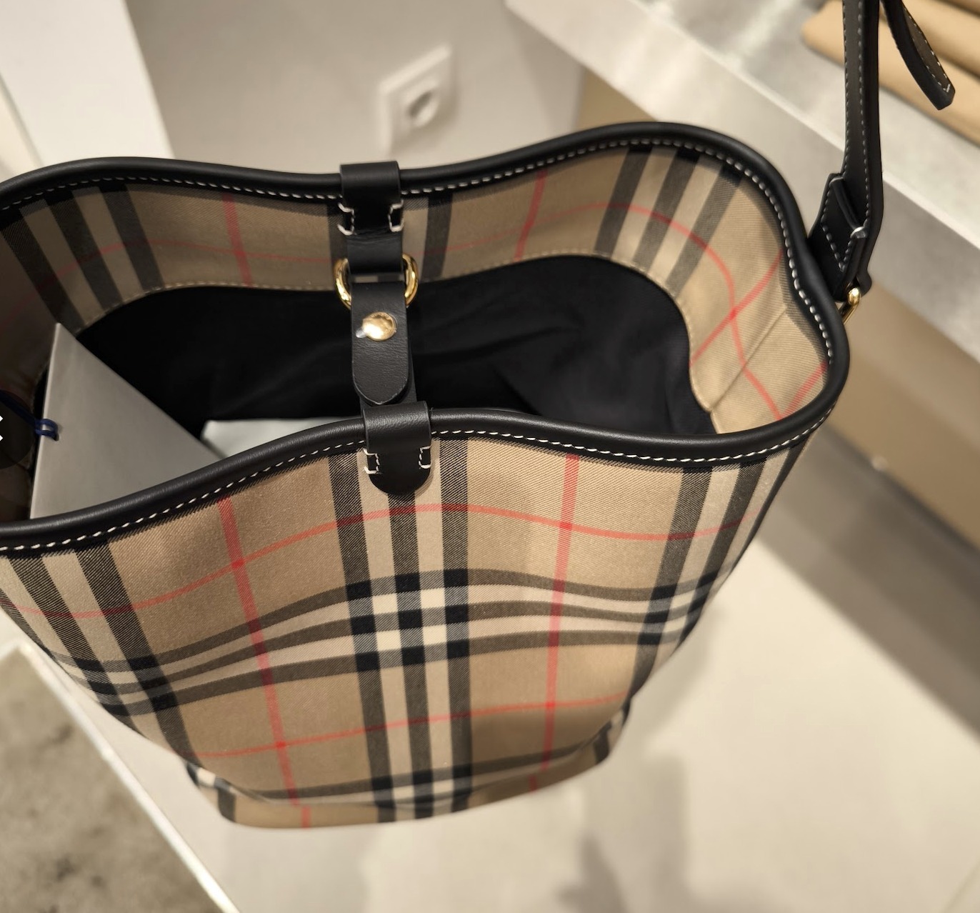 【BURBERRY】LL MINI ASHBY CHECK バケットショルダー BURBERRY】LL MINI ASHBY CHECK バケットショルダー (Burberry