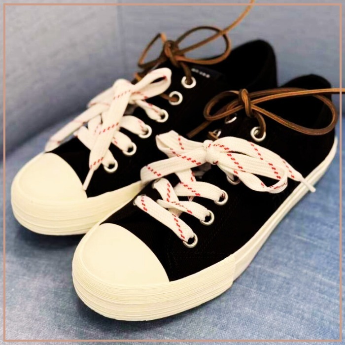 《日常の贅沢》【MiuMiu】ウォッシュデニムスニーカー