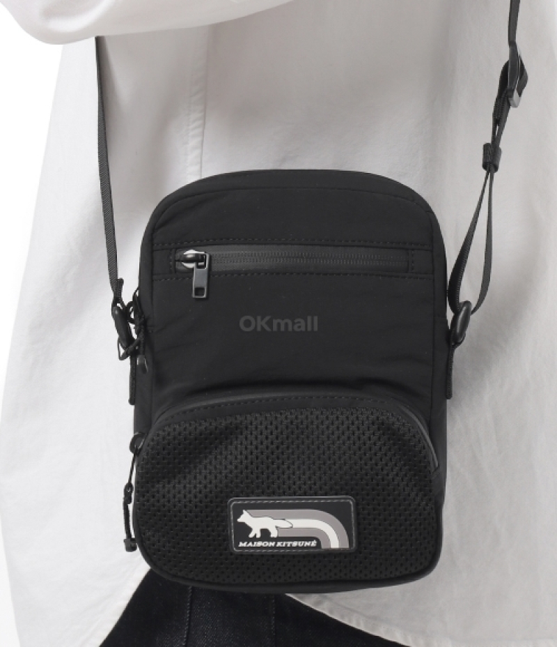 MAISON KITSUNE｜ (FLASH FOX CROSSBODY POUCH(OM05174WQ403