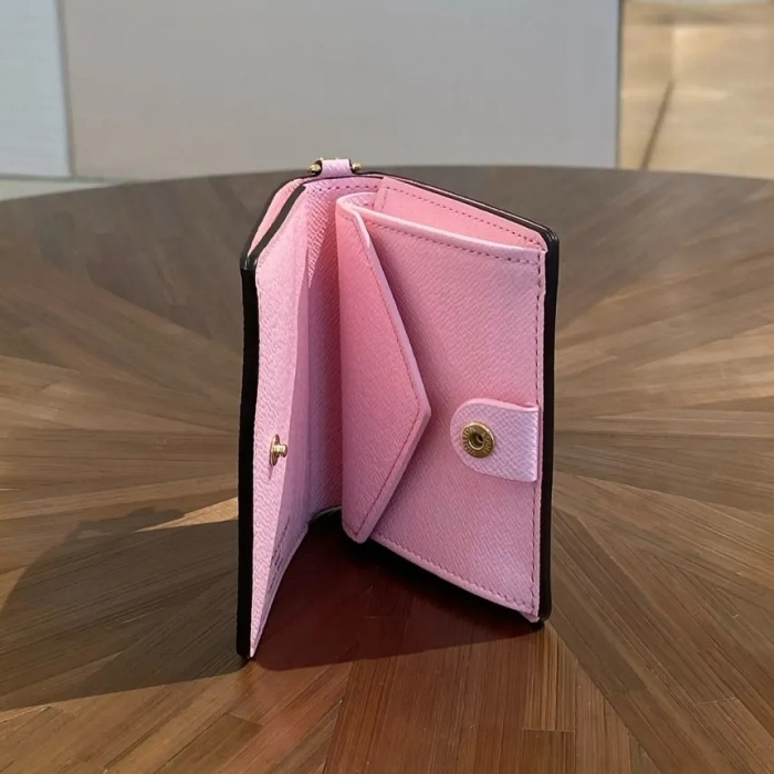 《モノグラム》Louis Vuitton チャームズ・ポケットウォレット