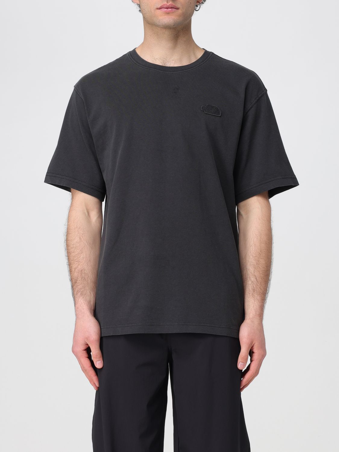 Tシャツ・カットソー THE NORTH FACE Men T-shirt Black NF0A8BVY JK31