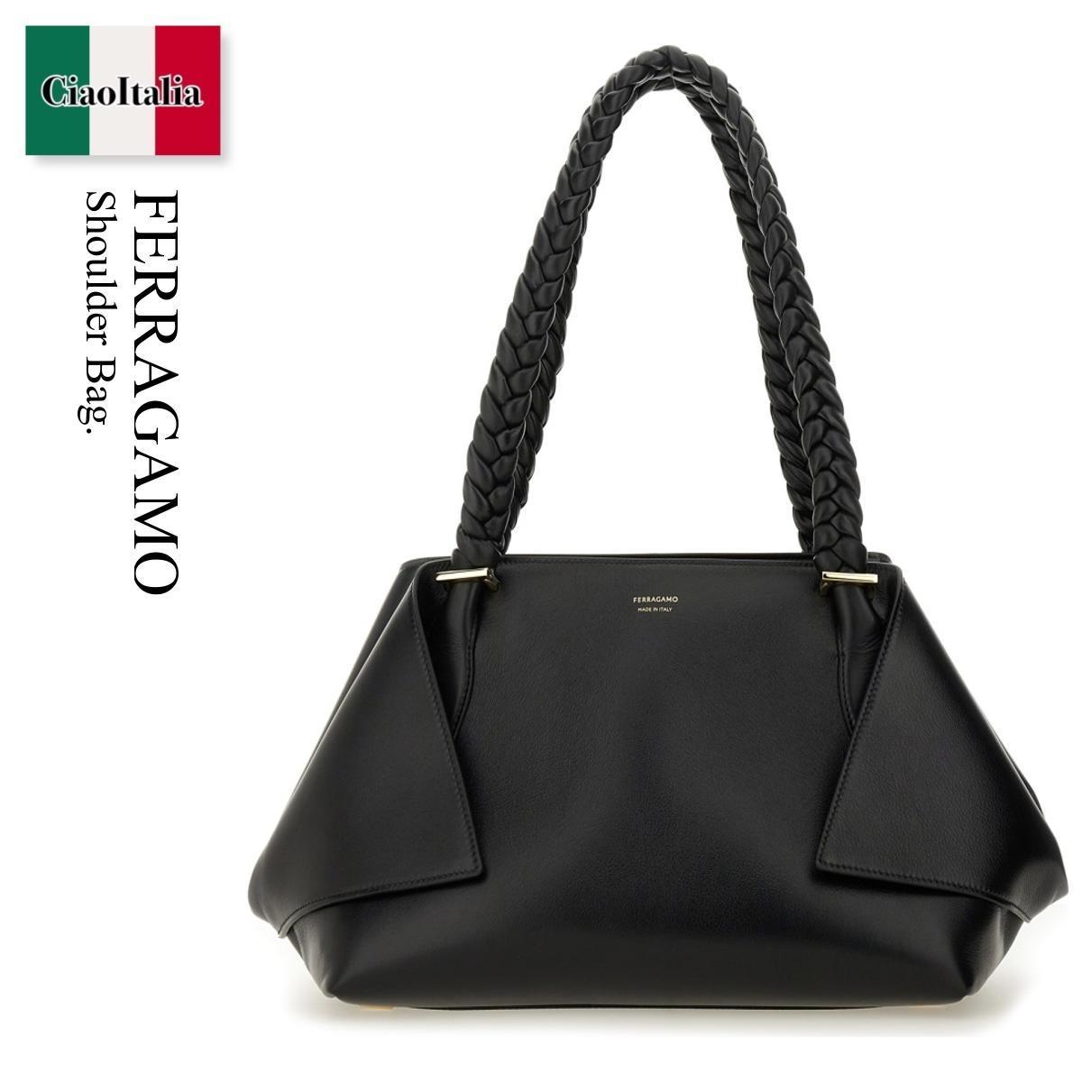 ショルダーバッグ・ポシェット Ferragamo Shoulder Bag.