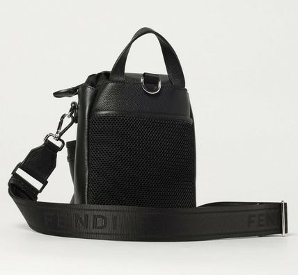 《FENDI》 ミニ ストライク バッグ