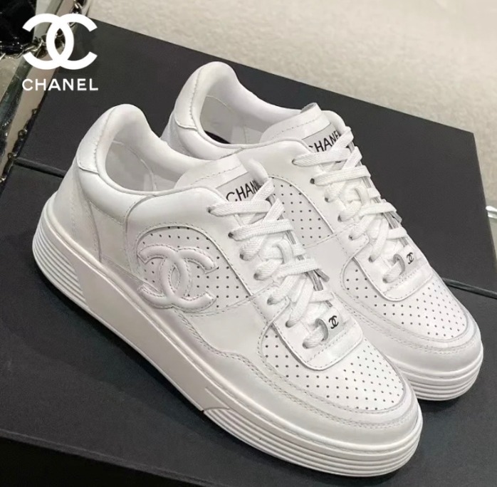 ずっと履きたい☆【CHANEL】スニーカー