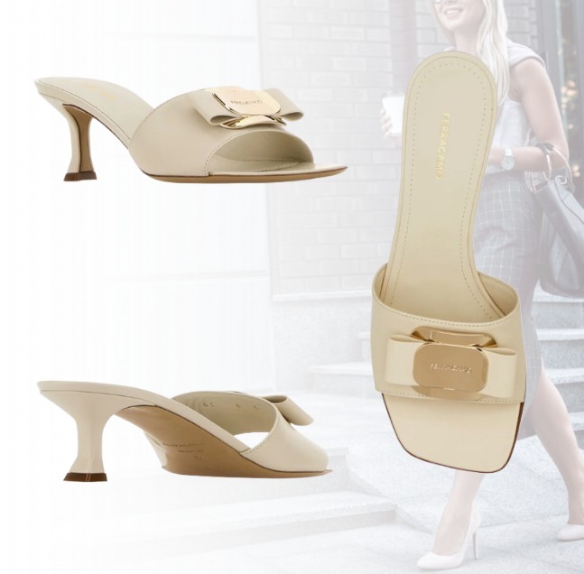 【極美】FERRAGAMO フェラガモ レザー ゼリーミュール
