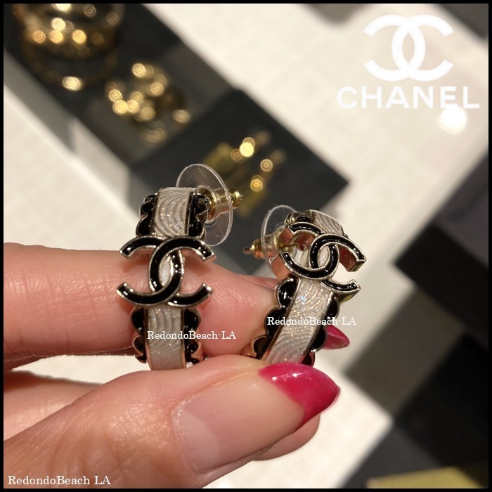 【キュートなフラワーペタル風】CHANEL★ピアス★希少品