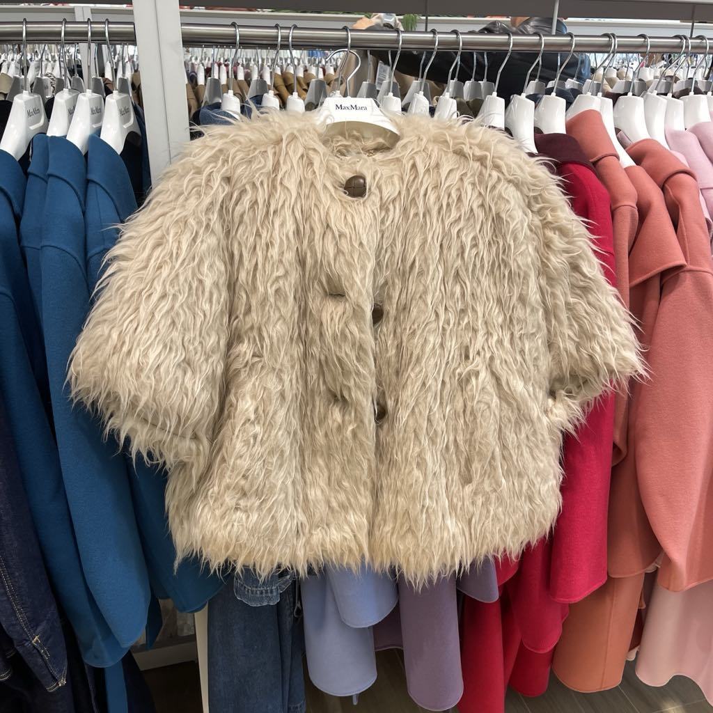 お買い得！！★ Max Mara ★ Calamo ケープ