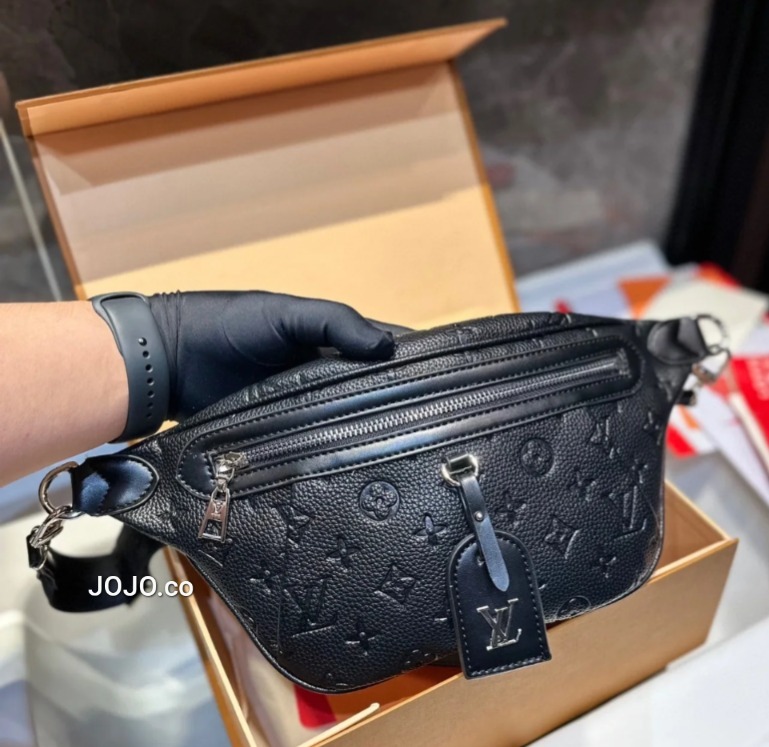 《コーデのアクセントに♪》Louis Vuittonショルダーバッグ