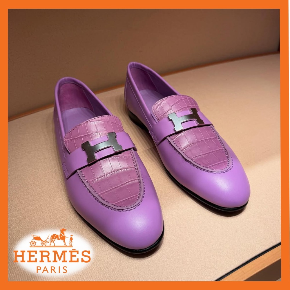 足元明るく★華やかに♪【HERMES】ローファー パープル