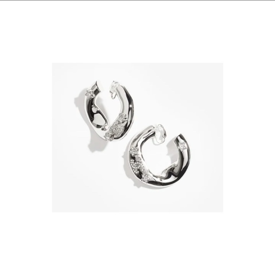 【耳もとから煌めく♪】CHANEL フープ イヤリング 耳元に華やかさを♪】CHANEL イヤリング (CHANEL/イヤリング