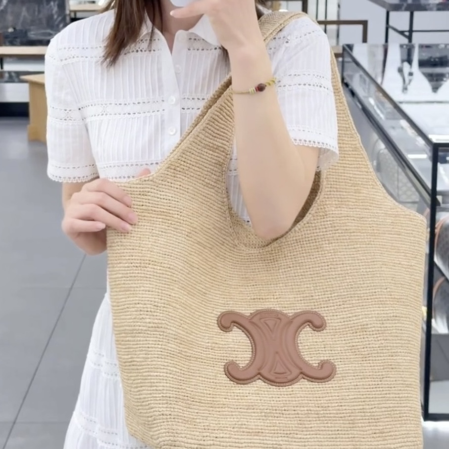 【涼しげな印象】CELINE クラシック パニエ ショッパー 《カバ》