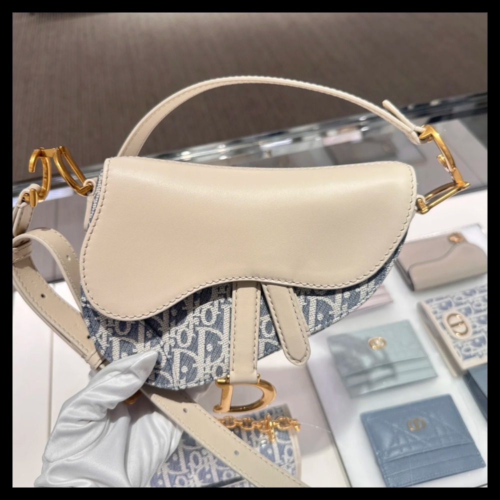 【お洒落♪】DIOR Saddle ストラップ付き ソフトバッグ ミニ